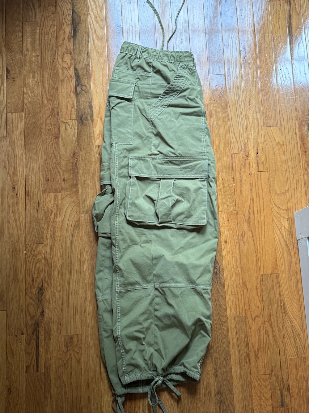 Zara Cargo Pants in Olive Green
